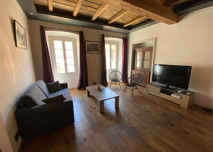 L'ile-rousse LʼÎle-Rousse