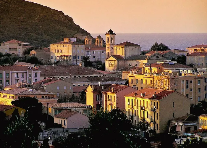 L'ile-rousse * LʼÎle-Rousse